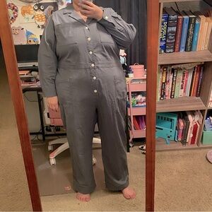 Dark gray boiler suit with side and back pockets